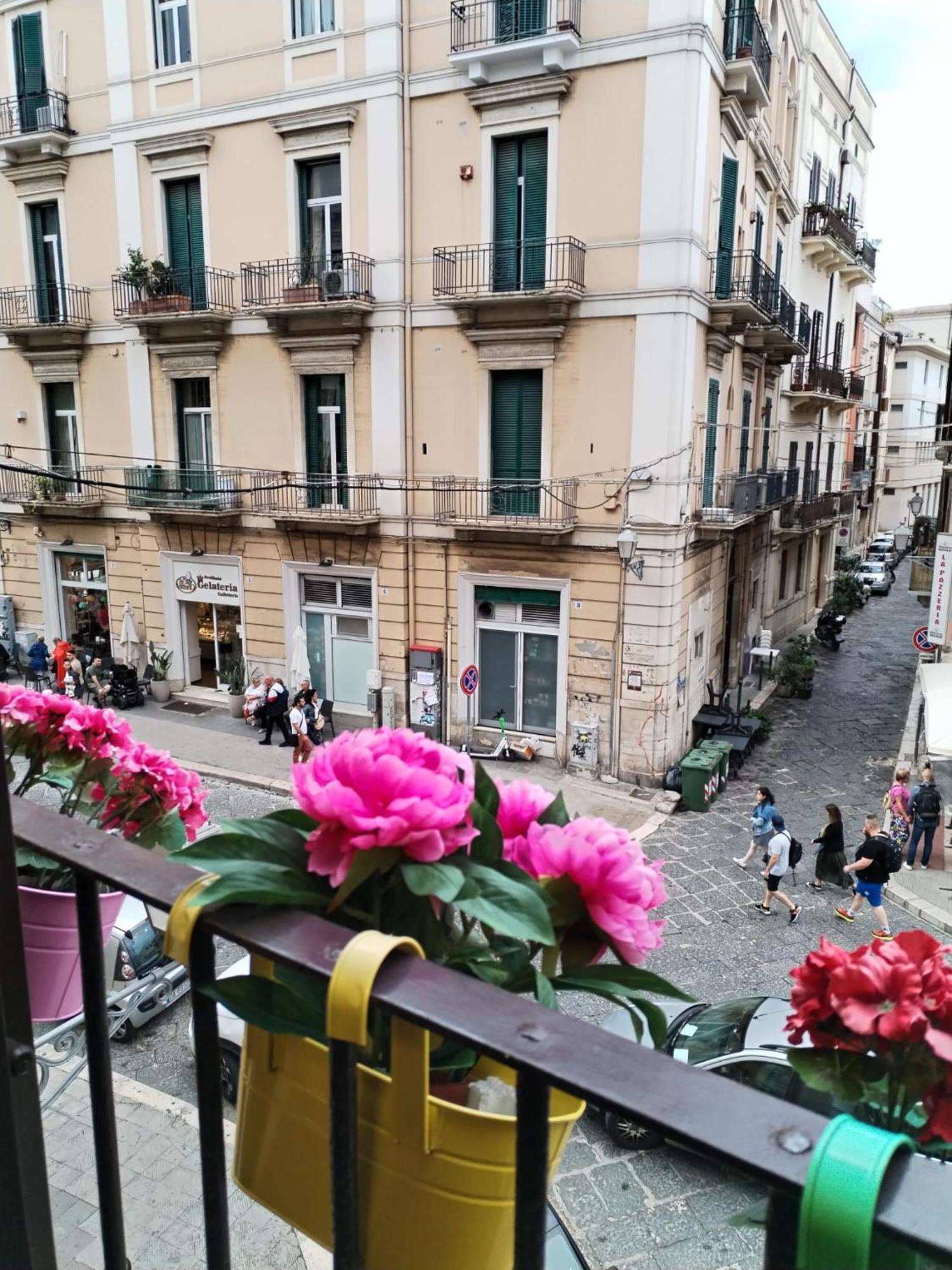 バーリ La Palazzina Dei Fioriヴィラ エクステリア 写真